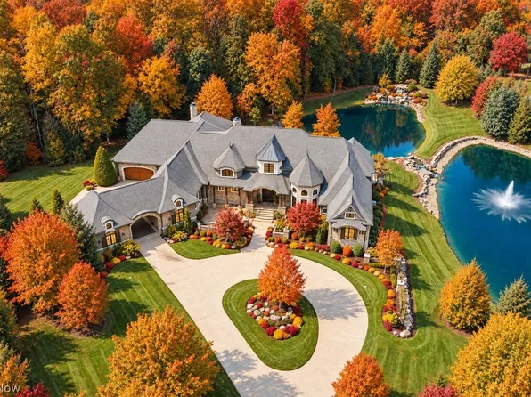 520 Arbor Falls Dr, Wadsworth, OH 44281