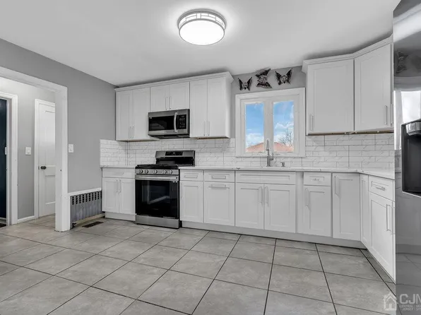 57 George St, South River, NJ 08882