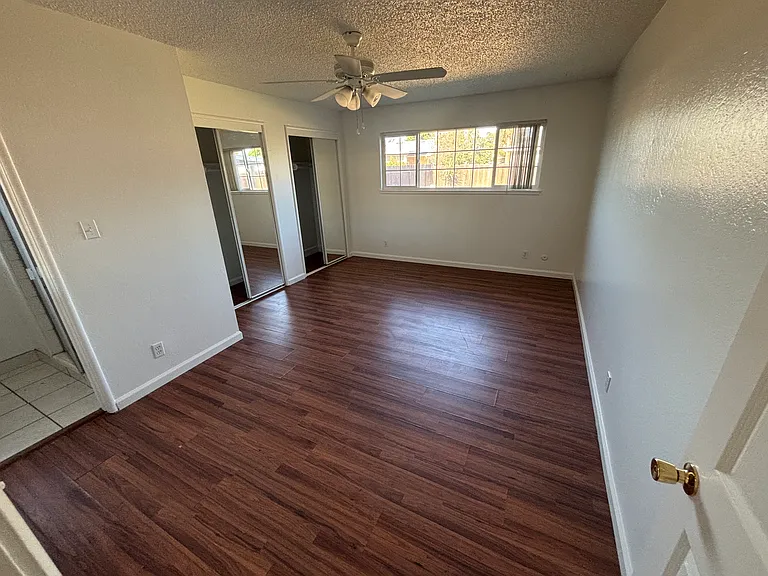 4504 N Garden Ave — Photo 6