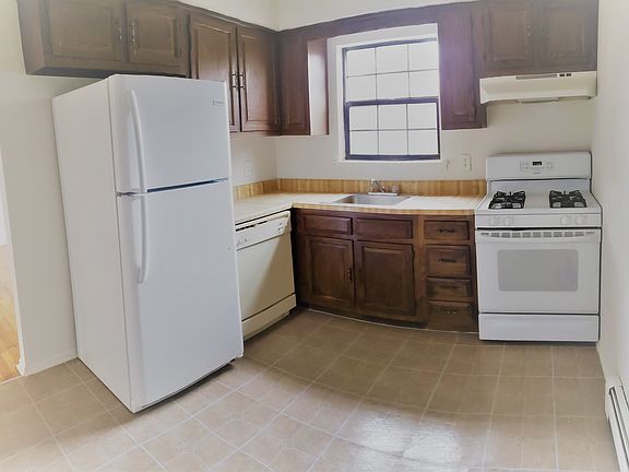 4th image of 101-107 Bellgrove Dr #6B