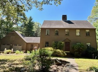 93 Provident Pl, Coventry, RI 02816