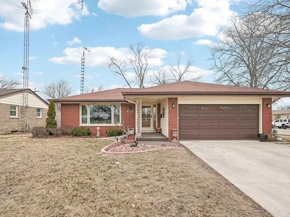 2304 85th STREET, Kenosha, WI 53143