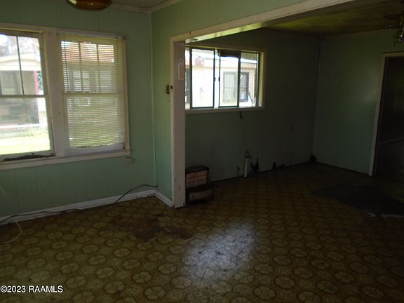 5th image of 613 N Gertrude St