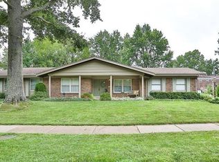 258 Heather Crest Dr, Chesterfield, MO 63017