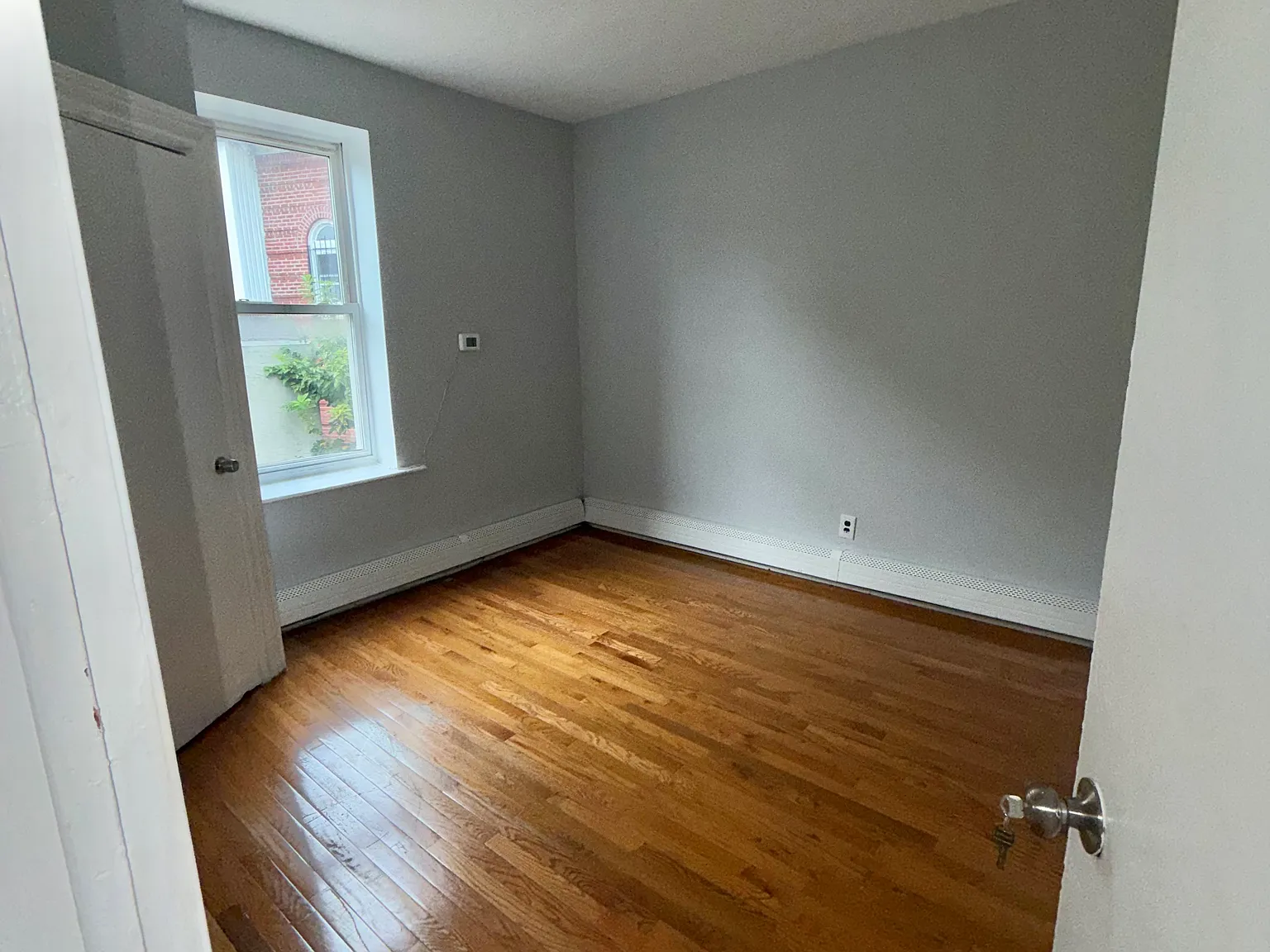 1 bed, 856 sqft, $2,500 — Photo 2
