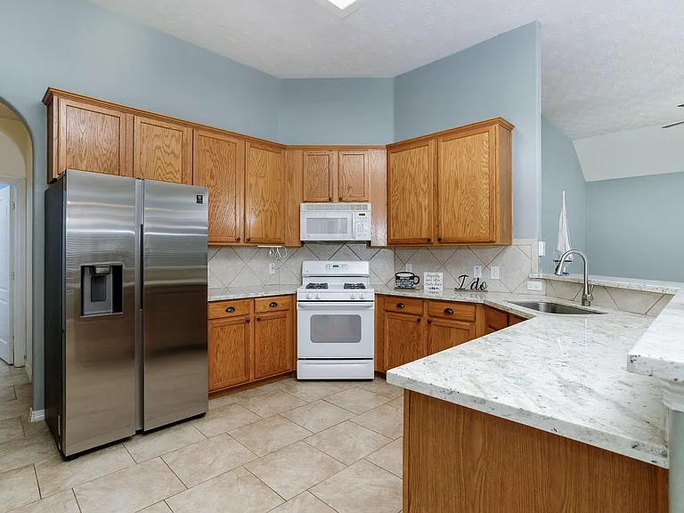 28610 Hidden Cove Dr — Photo 11