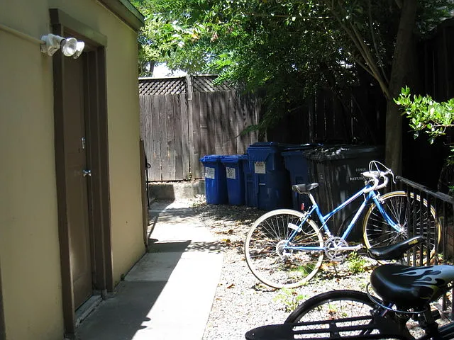 2813 Shattuck Ave #4 — Photo 6