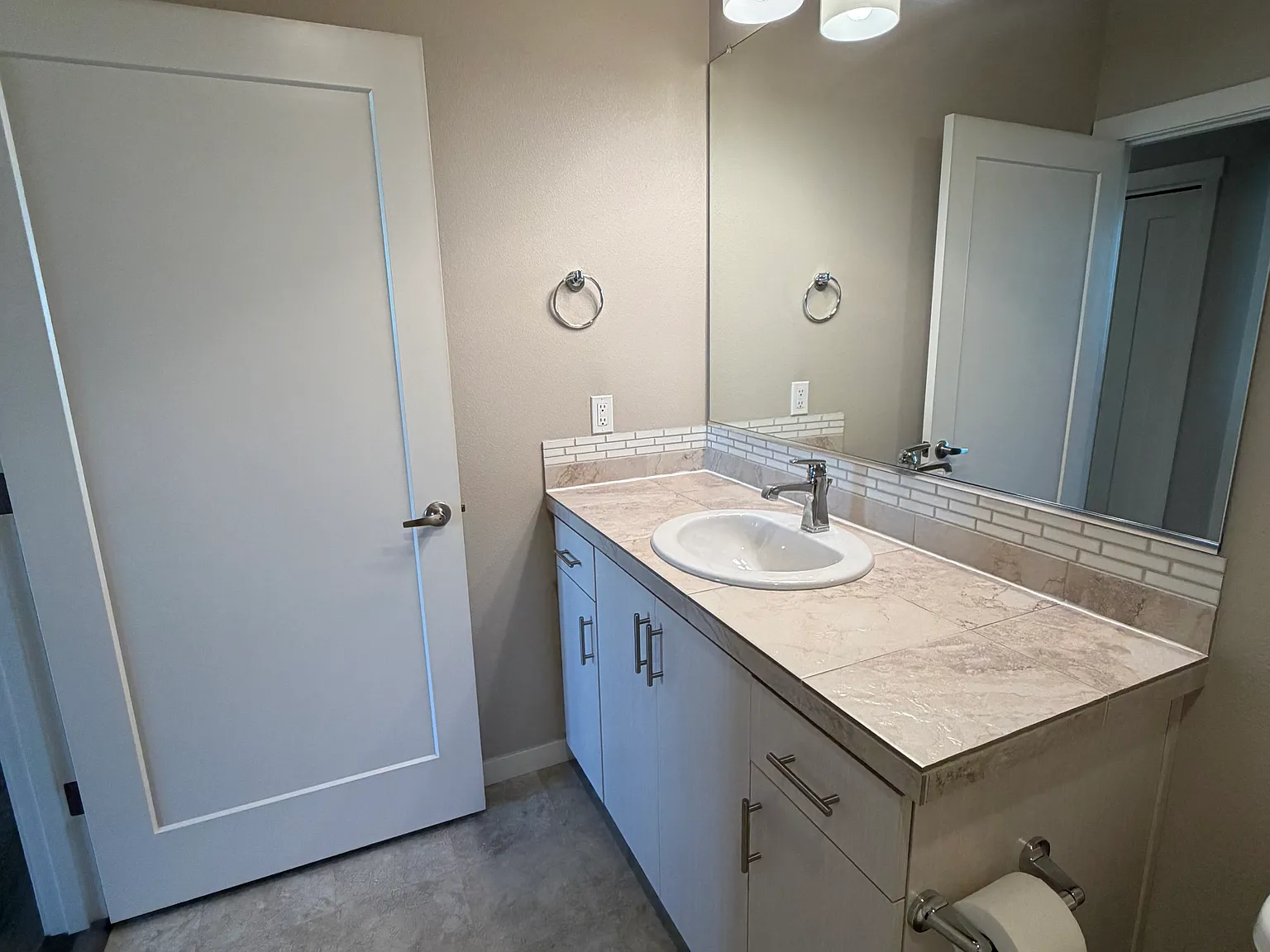 1 bed, 646 sqft, $1,800 — Photo 2