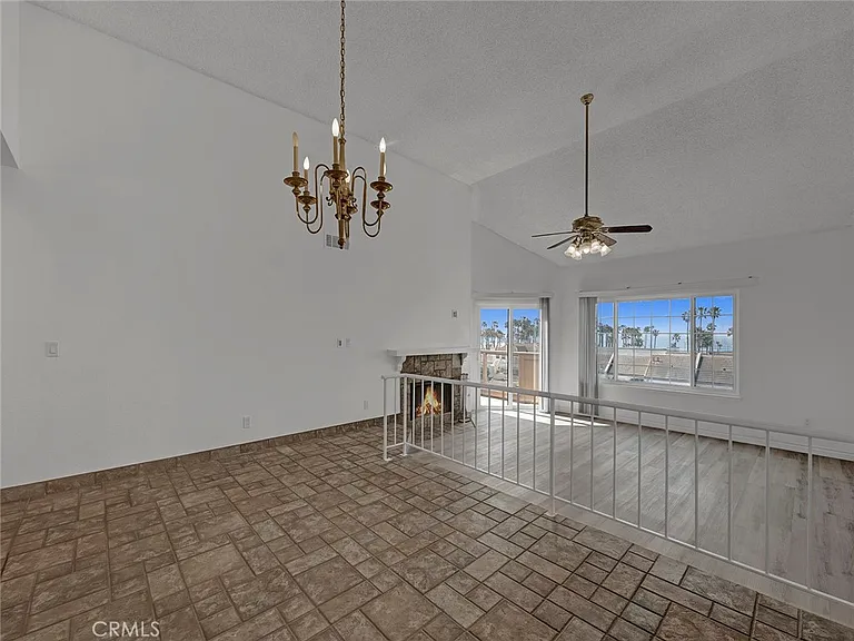 630 Island View Cir — Photo 12