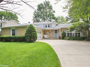 3337 Maple Leaf Dr, Glenview, IL 60026