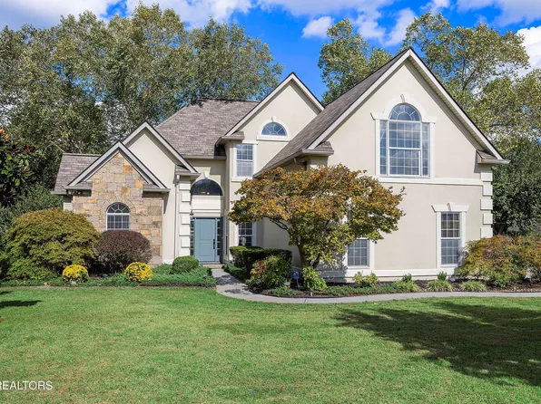 2520 Silverstone Ln, Knoxville, TN 37932