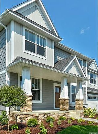 2nd image of 11389 W Laketowne Dr NE