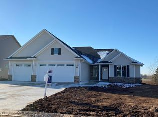 1231 Copilot Way, De Pere, WI 54115