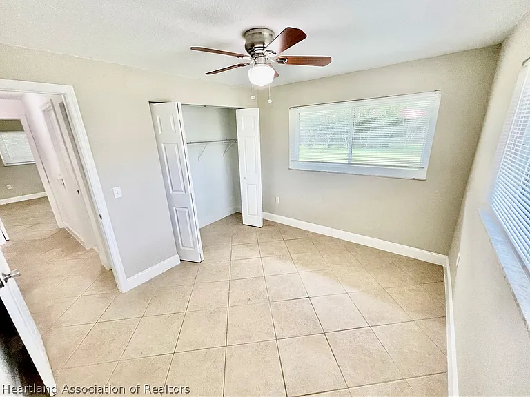 1409 Palm Way — Photo 22