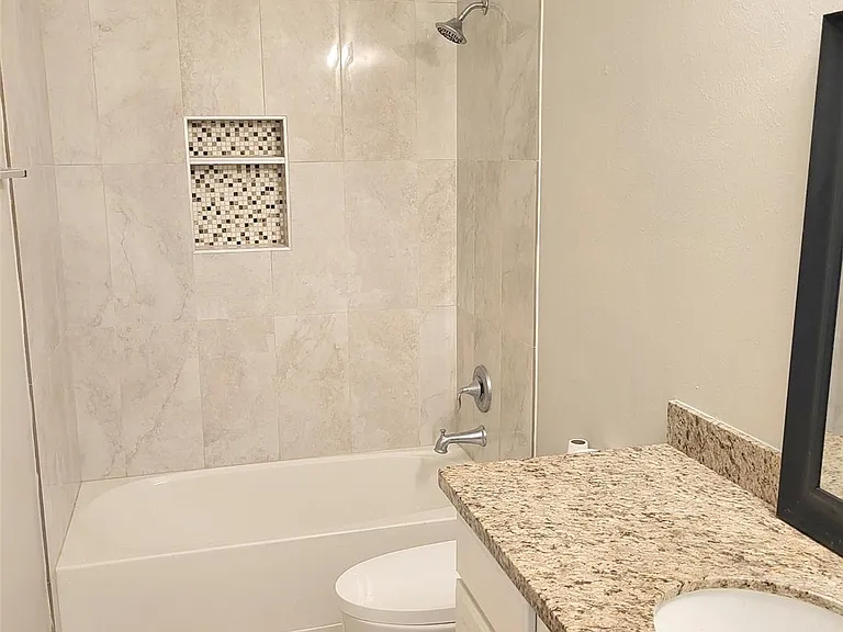 15106 Petties Way — Photo 21