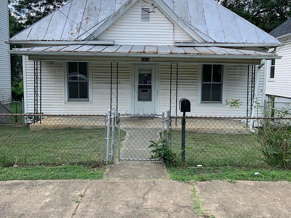 1st image of 1312 Stewart Ave SE