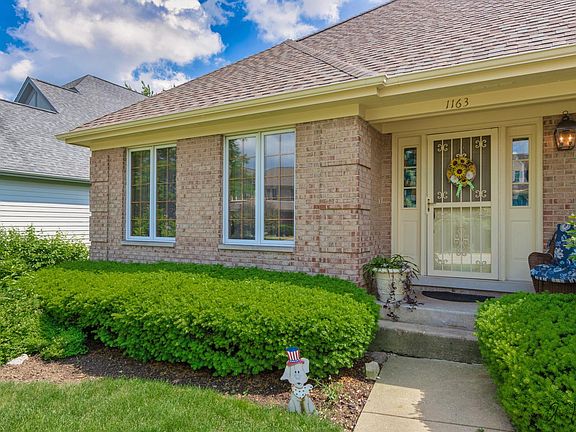 3rd image of 1163 S Hiddenbrook Trl