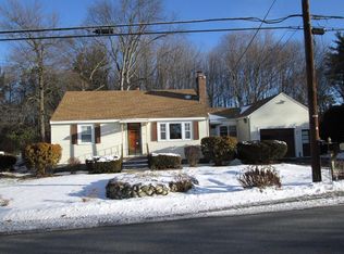 49 Hilltop Rd, Dracut, MA 01826