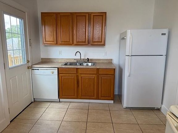 5th image of 7439 Prytania St #A