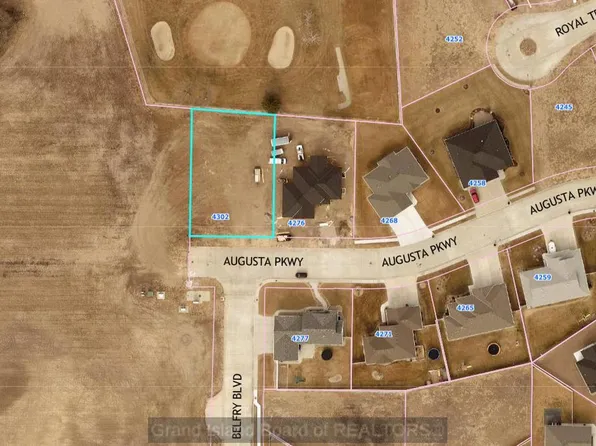 4302 Augusta Pkwy, Grand Island, NE 68803