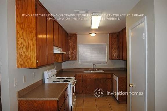 3rd image of 771 Elk Hills Dr