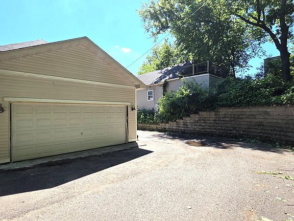 3rd image of 675 Otsego St