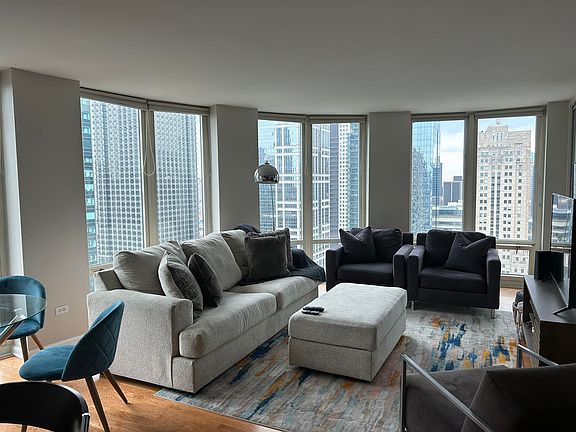 5th image of 345 N Lasalle St #4504