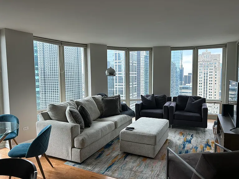 345 N Lasalle St #4504 — Photo 3