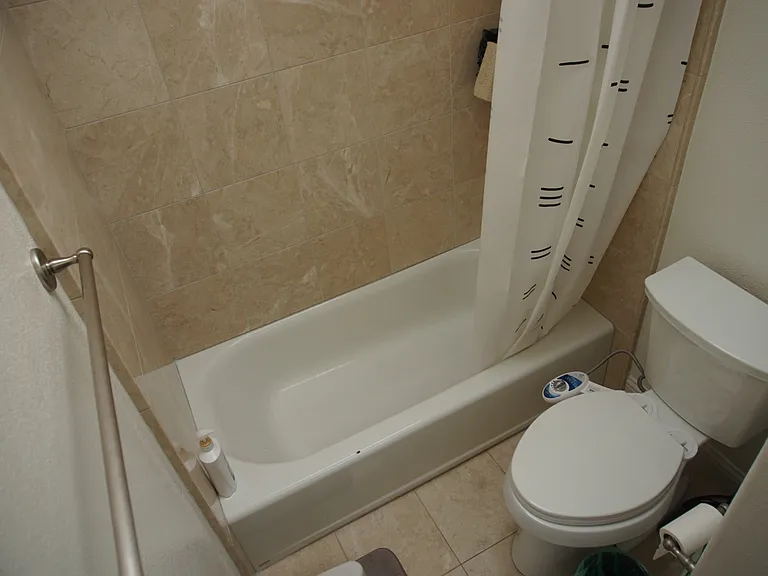 8833 Harding Hall Dr — Photo 37