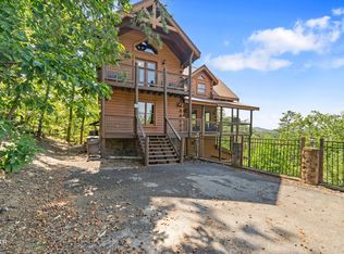 3064 Engle Town Rd, Sevierville, TN 37862