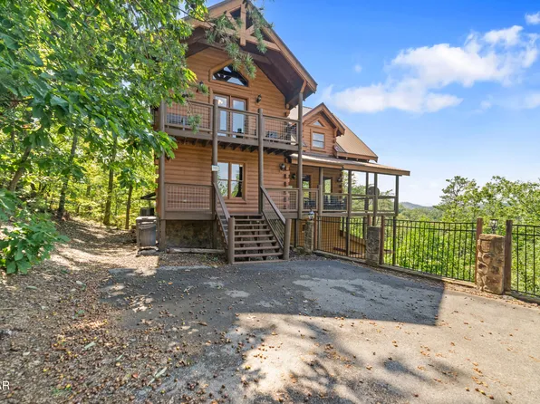 3064 Engle Town Rd, Sevierville, TN 37862