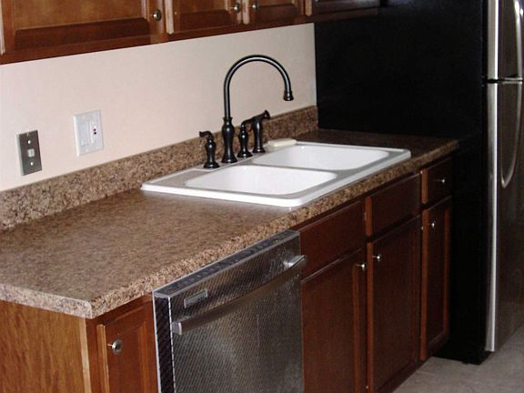 4th image of 5605 Lakeside Dr #128-1E