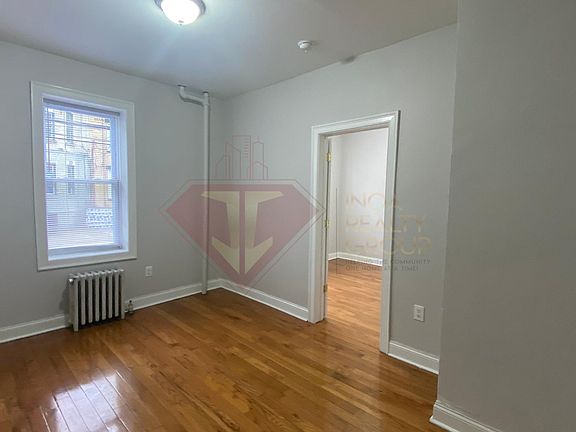 3rd image of 384 Baldwin Ave #2A