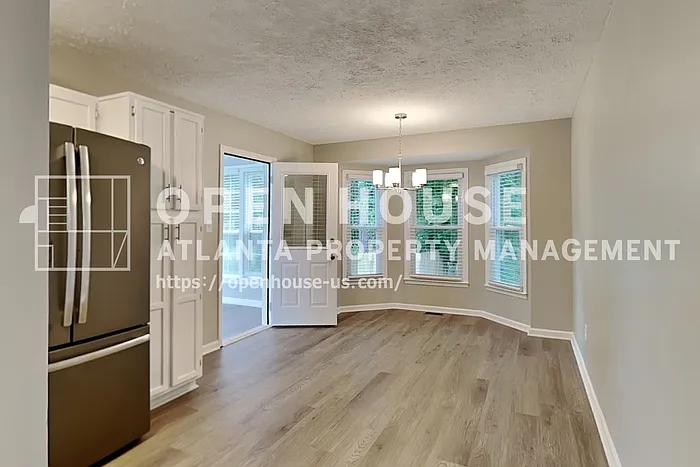 450 Sumer Ln N — Photo 8
