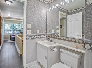 1152 Bennington St #1154, East Boston, MA 02128