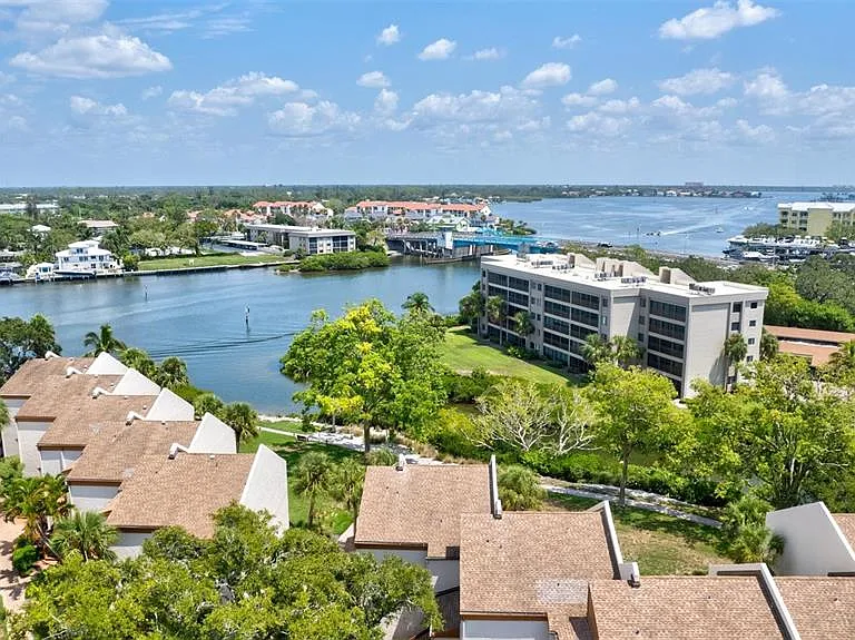 1700 Cove II Pl #310 — Photo 49
