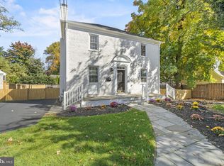 5613 Bradley Blvd, Bethesda, MD 20814