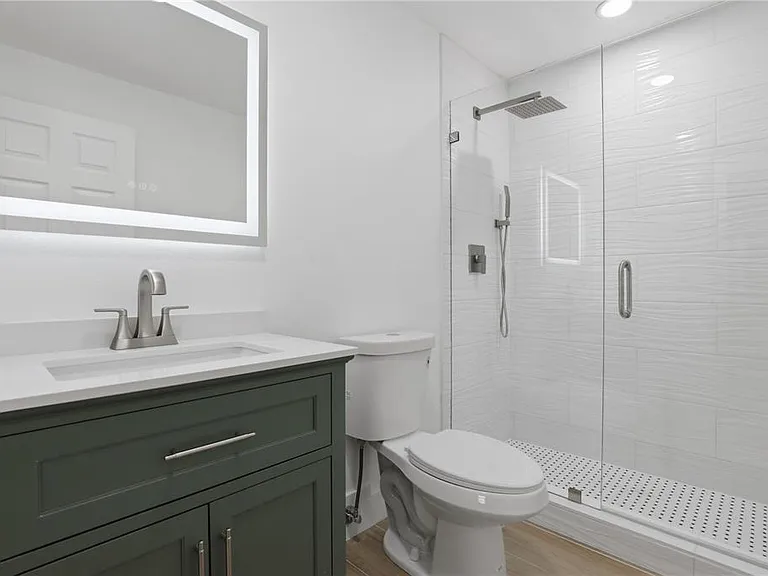 4460 Oakley St — Photo 13