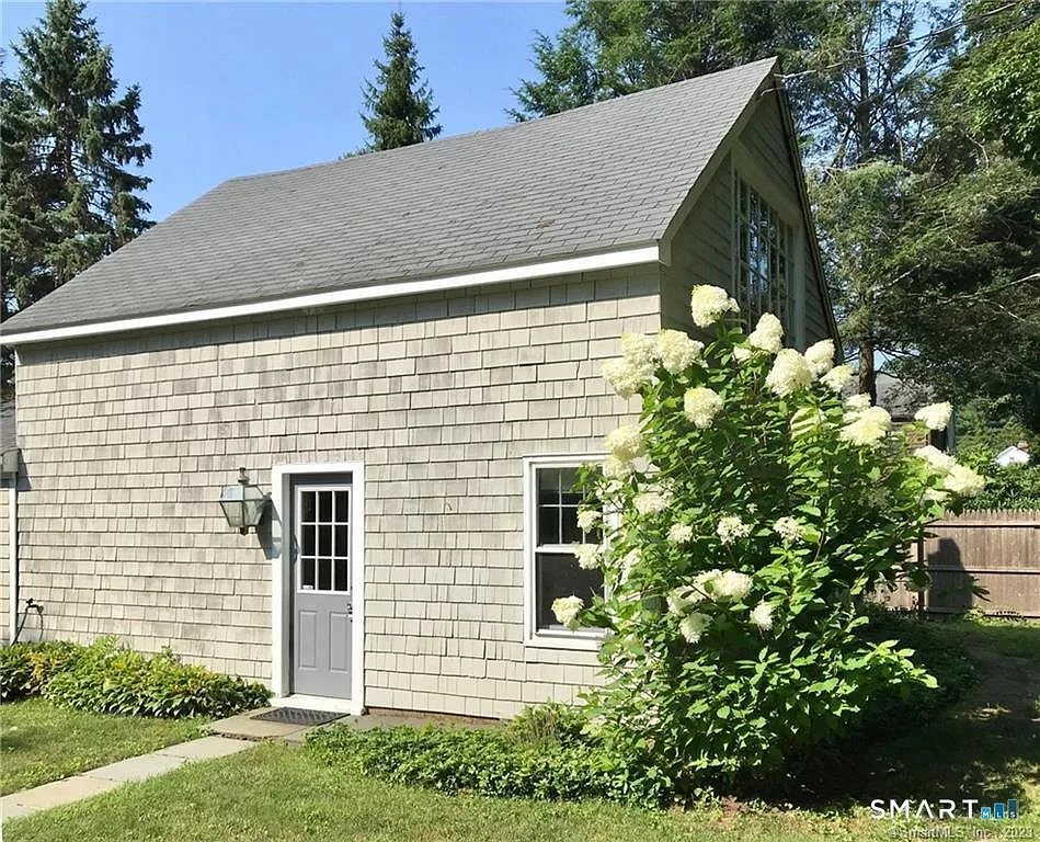 1 bed, 1.0 bath, 1024 sqft, $3,600 — Photo 1