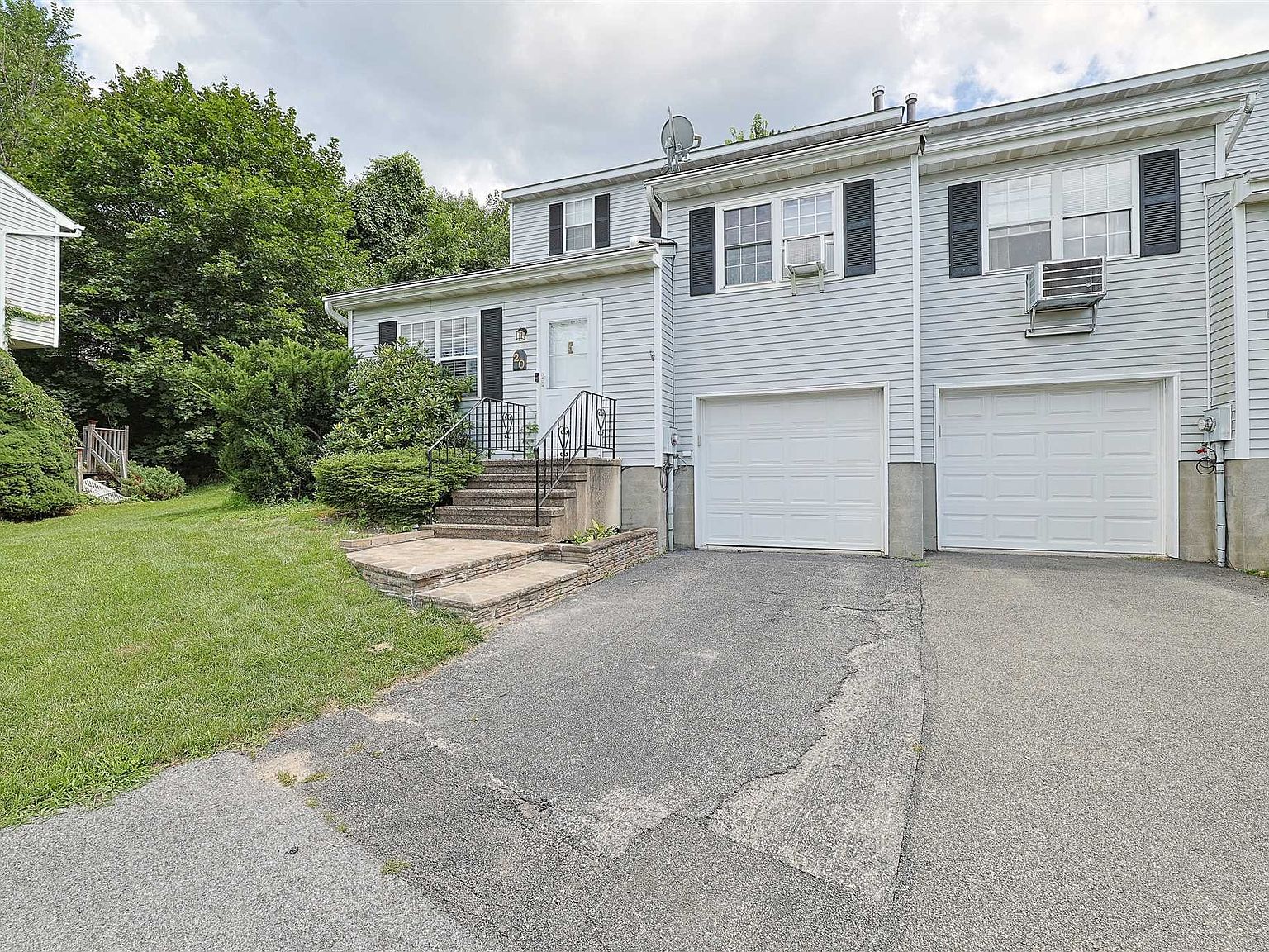 20 Hemlock Ct, Fishkill, NY 12524 Zillow