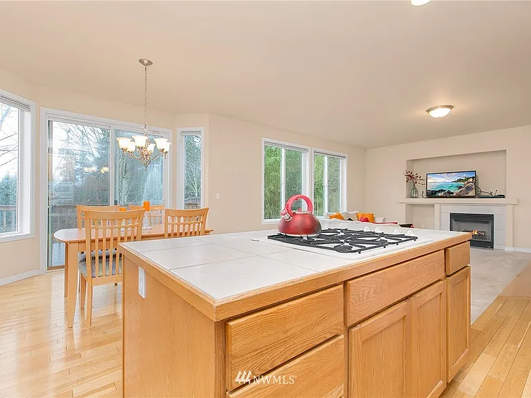 13607 NE 202nd St — Photo 11