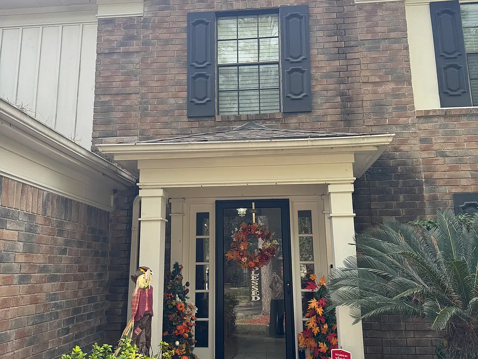 131 Lake Point Dr