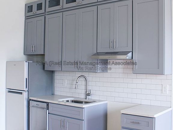4th image of 6 Zebulon St #2G