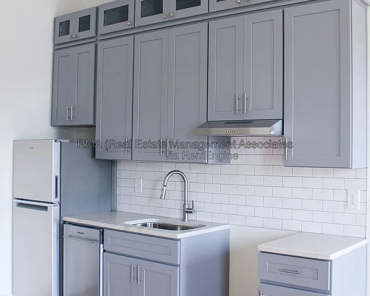4 Zebulon St #2G — Photo 4