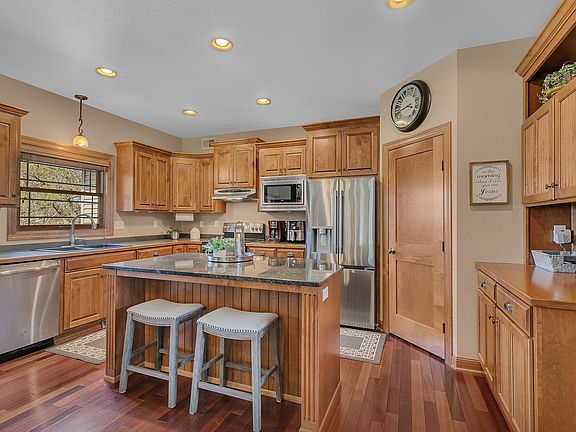 2nd image of 3629 Southridge Ct