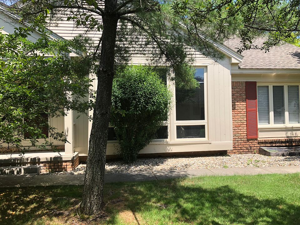 1st image of 6903 Pebble Park Cir #1
