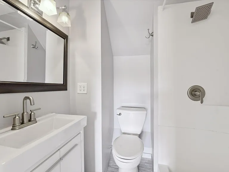 2734 Pillsbury Ave S #2 — Photo 6