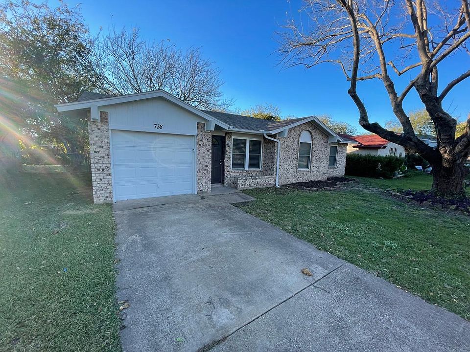 1st image of 738 N Lisa Ln