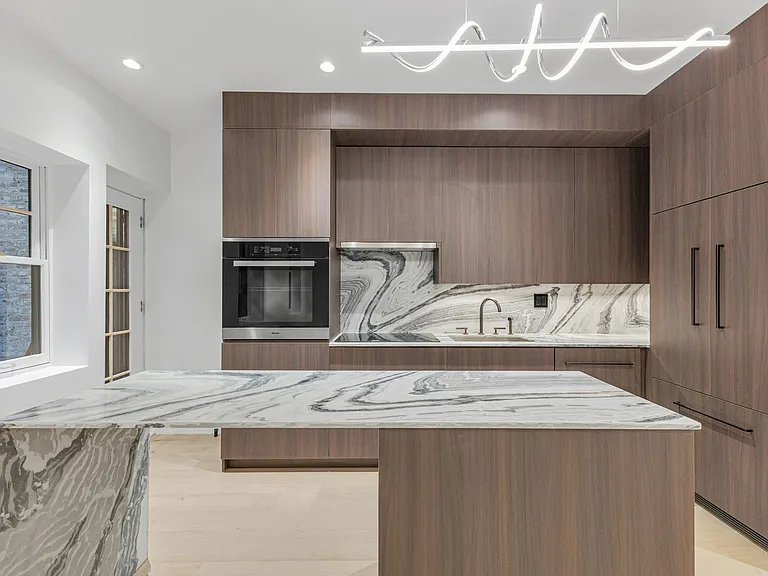 453 Hudson St #1G — Photo 13