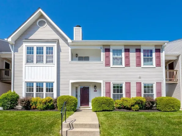 7825 Harrowgate Cir #8, Springfield, VA 22152